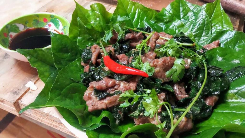 Thịt trâu gác bếp xào chua ngọt