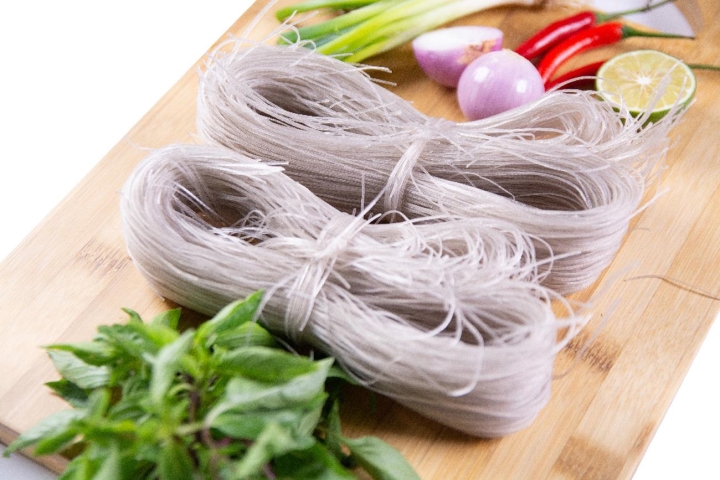 Củ cải khô xào miến