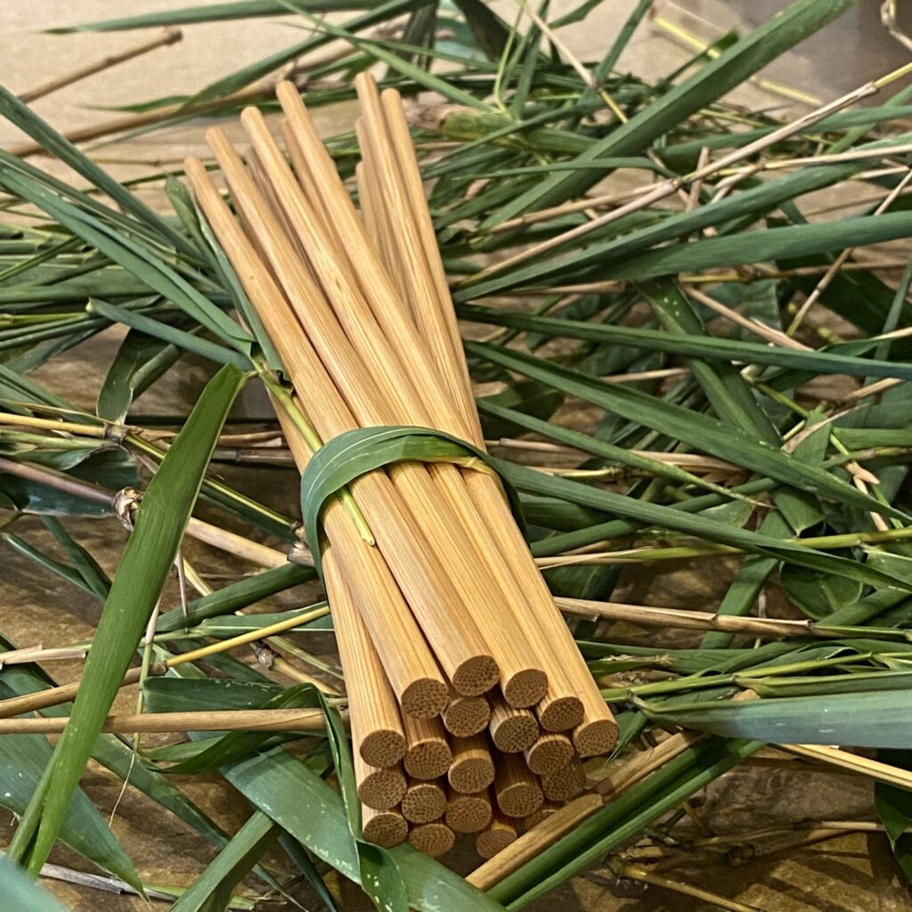 Cách bảo quản, cất trữ Đũa tre vót tay dân tộc Thái- Sơn La khi không dùng một thời gian dài